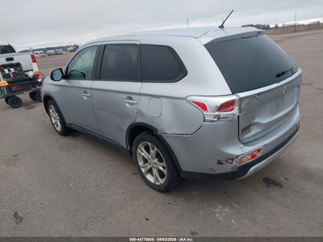 Mitsubishi Outlander Se 2015 JA4AZ3A39FZ011307 Image 3