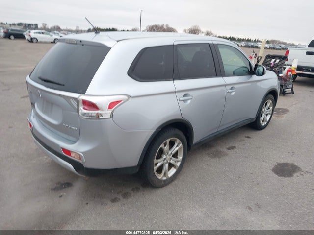 Mitsubishi Outlander Se 2015 JA4AZ3A39FZ011307 Image 4