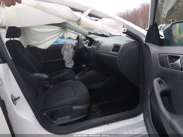 Продажа на аукционе авто 2014 Volkswagen Jetta 2.0l S, vin: 3VW2K7AJXEM411913, номер лота: 44770882