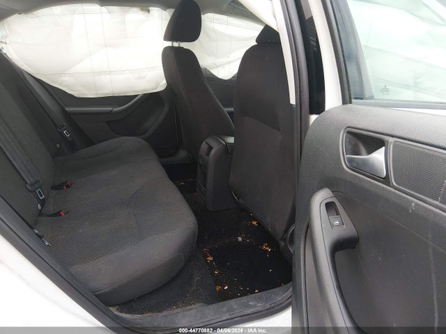Продажа на аукционе авто 2014 Volkswagen Jetta 2.0l S, vin: 3VW2K7AJXEM411913, номер лота: 44770882