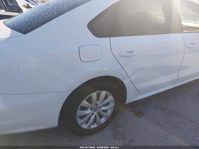 Продаж на аукціоні авто 2014 Volkswagen Passat 1.8t Wolfsburg Edition, vin: 1VWAS7A38EC119580, номер лоту: 44770895