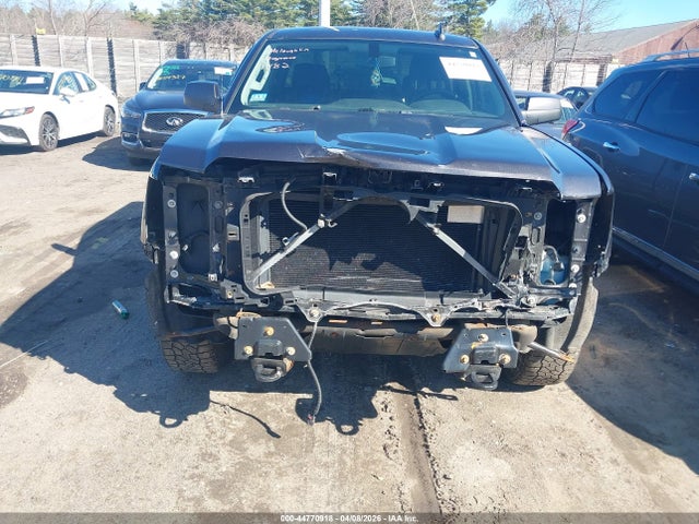 1GTV2UEC4FZ256768 GMC Sierra 1500 Sle
