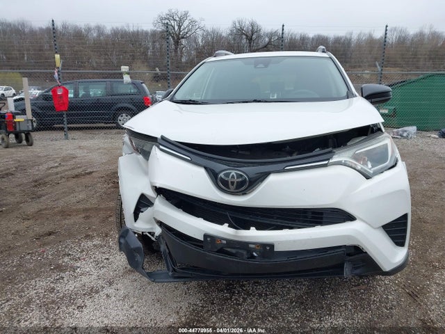 Aukcja sprzedaży 2017 Toyota Rav4 Le, vin: JTMZFREV9HJ700037, numer aukcji: 44770955