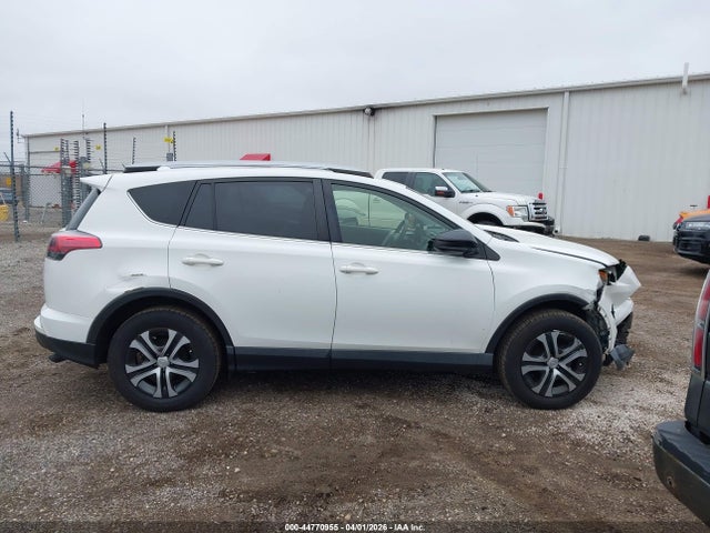 Aukcja sprzedaży 2017 Toyota Rav4 Le, vin: JTMZFREV9HJ700037, numer aukcji: 44770955