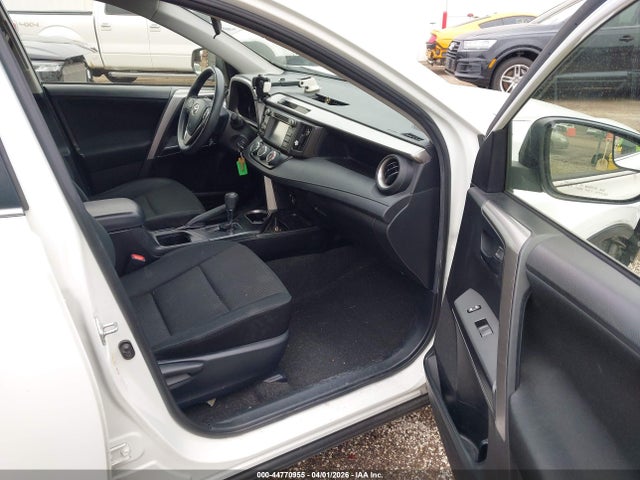 Aukcja sprzedaży 2017 Toyota Rav4 Le, vin: JTMZFREV9HJ700037, numer aukcji: 44770955