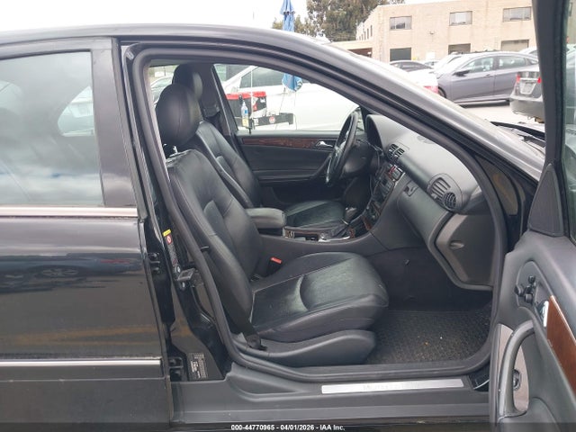 44770965 :رقم المزاد ، WDBRF64J12F168157 vin ، 2002 Mercedes-benz C 320 مزاد بيع