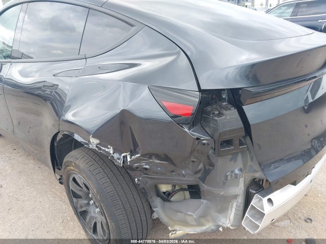 7SAYGDED0TA607023 Tesla Model Y