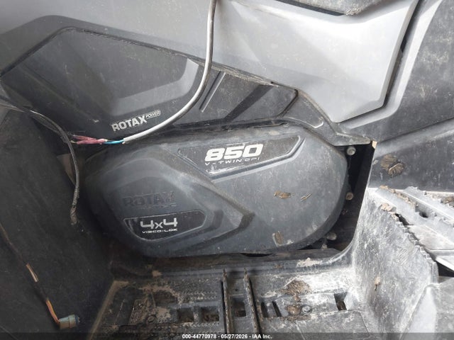 Can-Am Outlander Max 850 Dps 2024 3JBLMAU42RJ000083 Image 9
