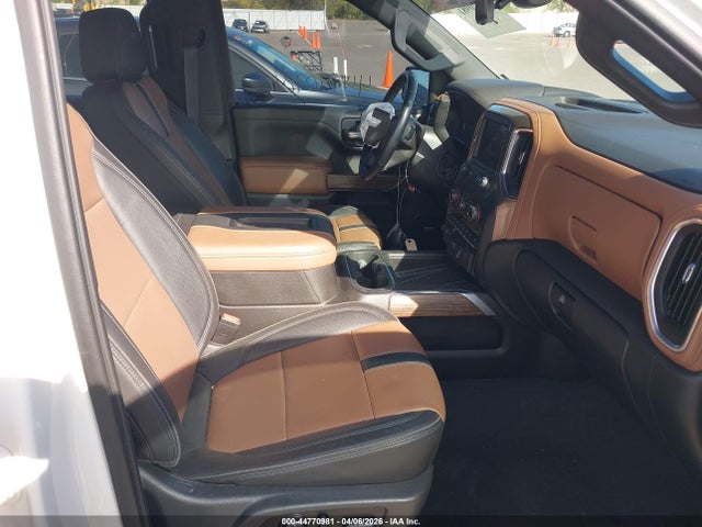 44770981 :رقم المزاد ، 1GCUYHEL2MZ307344 vin ، 2021 Chevrolet Silverado 1500 4wd  Short Bed High Country مزاد بيع