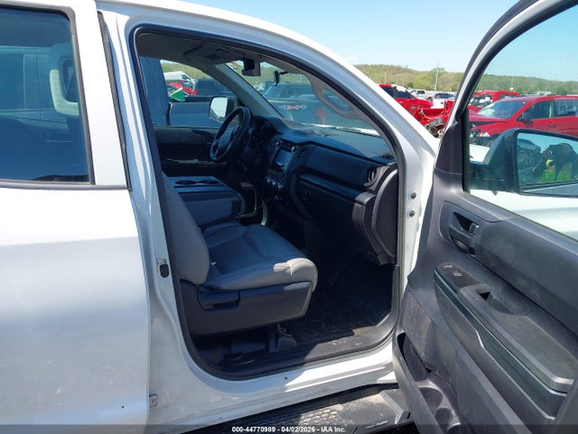 44770989 :رقم المزاد ، 5TFRM5F1XGX101962 vin ، 2016 Toyota Tundra Sr 4.6l V8 مزاد بيع