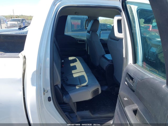 44770989 :رقم المزاد ، 5TFRM5F1XGX101962 vin ، 2016 Toyota Tundra Sr 4.6l V8 مزاد بيع