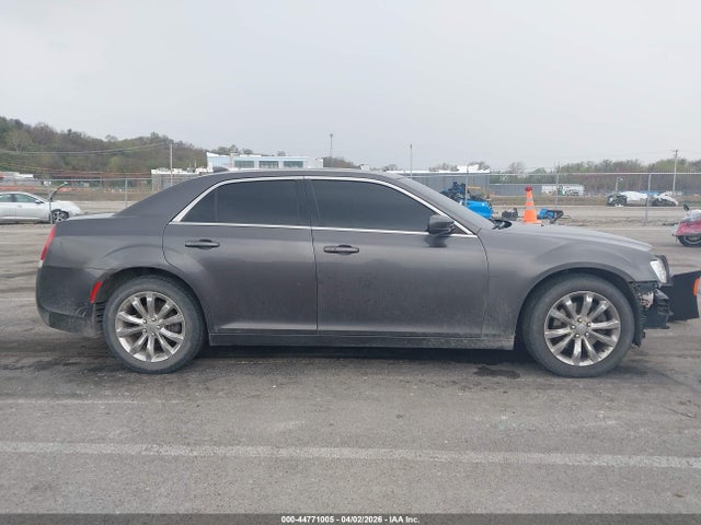 Aukcja sprzedaży 2015 Chrysler 300 Limited, vin: 2C3CCARG5FH831030, numer aukcji: 44771005