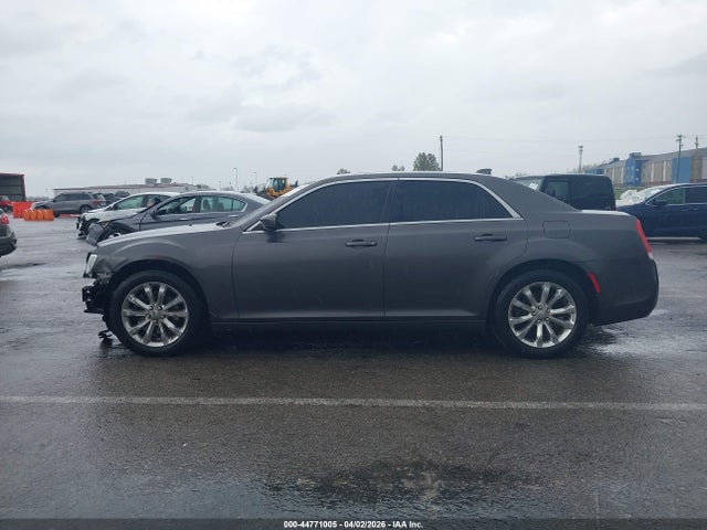 Aukcja sprzedaży 2015 Chrysler 300 Limited, vin: 2C3CCARG5FH831030, numer aukcji: 44771005