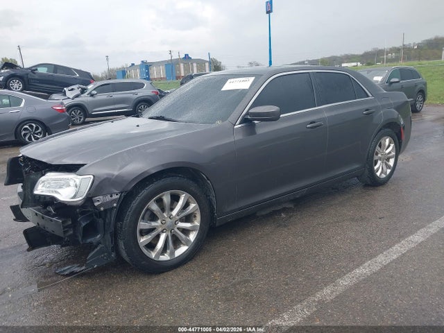 Aukcja sprzedaży 2015 Chrysler 300 Limited, vin: 2C3CCARG5FH831030, numer aukcji: 44771005