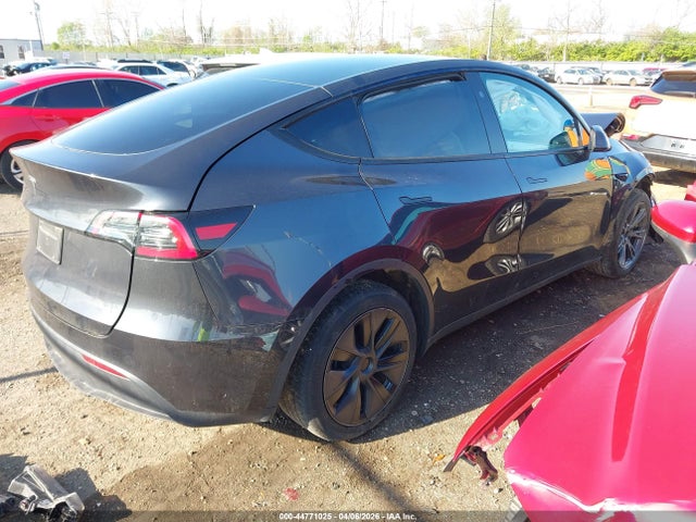 7SAYGDED3SF243195 Tesla Model Y Long Range Dual Motor Rear-wheel Drive