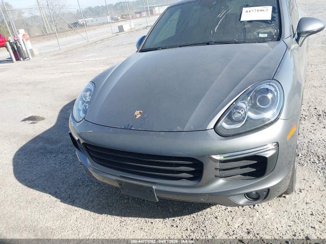 Auction sale of the 2017 Porsche Cayenne, vin: WP1AA2A26HKA92064, lot number: 44771062