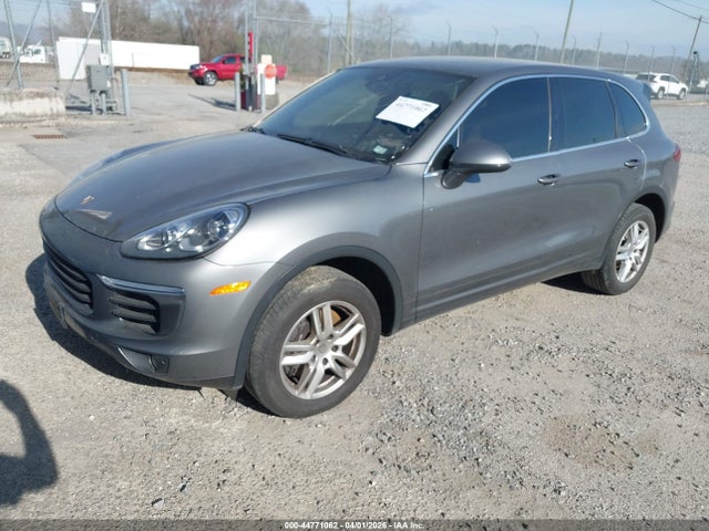 2017 PORSCHE CAYENNE WP1AA2A26HKA92064 Photo 1
