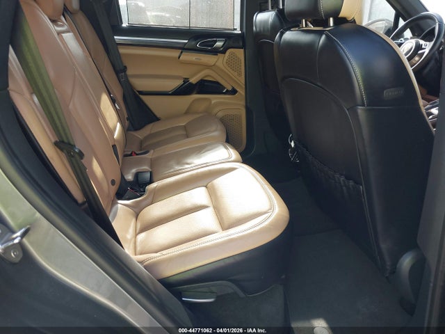 2017 PORSCHE CAYENNE WP1AA2A26HKA92064 Photo 7