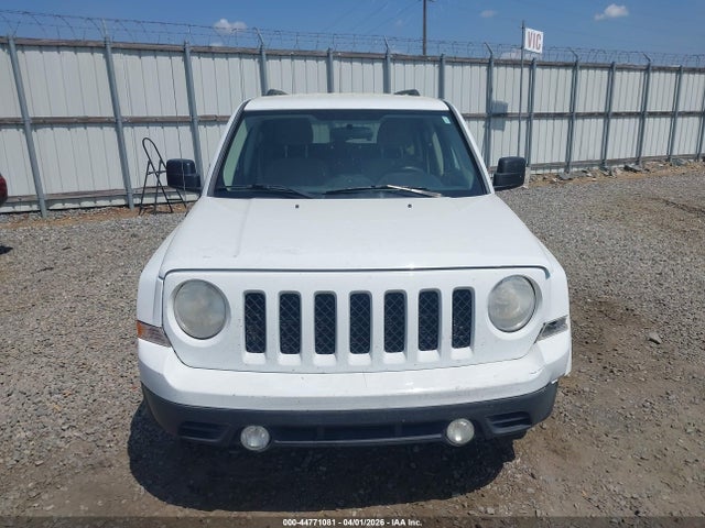 44771081 :رقم المزاد ، 1C4NJPBA6ED925464 vin ، 2014 Jeep Patriot Sport مزاد بيع