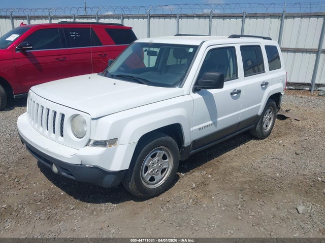44771081 :رقم المزاد ، 1C4NJPBA6ED925464 vin ، 2014 Jeep Patriot Sport مزاد بيع