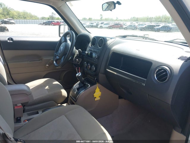 44771081 :رقم المزاد ، 1C4NJPBA6ED925464 vin ، 2014 Jeep Patriot Sport مزاد بيع