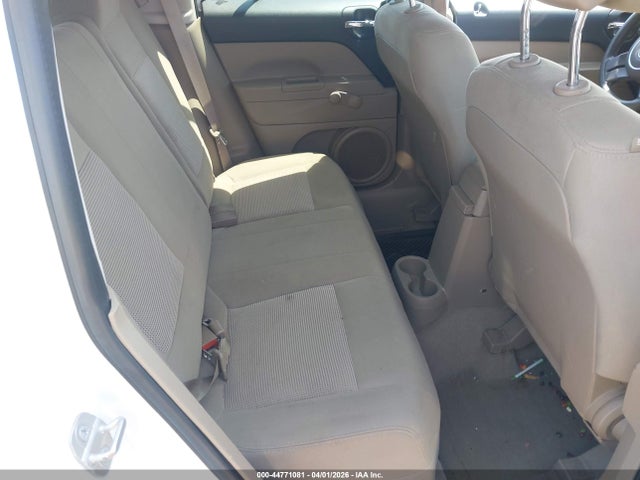 44771081 :رقم المزاد ، 1C4NJPBA6ED925464 vin ، 2014 Jeep Patriot Sport مزاد بيع