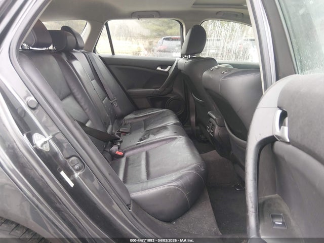 44771083 :رقم المزاد ، JH4CW2H6XBC000247 vin ، 2011 Acura Tsx 2.4 مزاد بيع