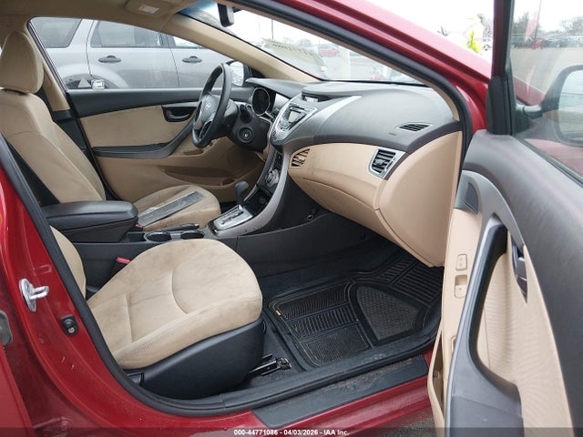 44771086 :رقم المزاد ، KMHDH4AE2CU420282 vin ، 2012 Hyundai Elantra Gls (ulsan Plant) مزاد بيع