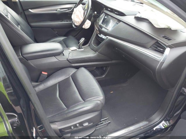 2018 CADILLAC XT5 1GYKNERS1JZ146491 Photo 4