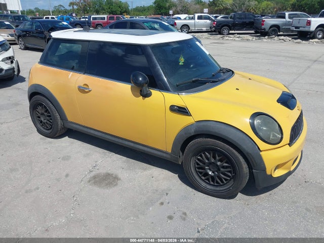 2007 MINI COOPER S WMWMF73597TT84222