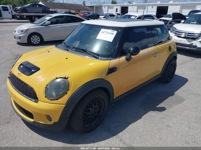 2007 MINI COOPER S WMWMF73597TT84222 Photo 1