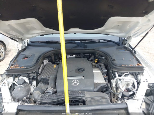 44771177 :رقم المزاد ، WDC0J4KB0JF377181 vin ، 2018 Mercedes-benz Glc 300 Coupe 4matic مزاد بيع