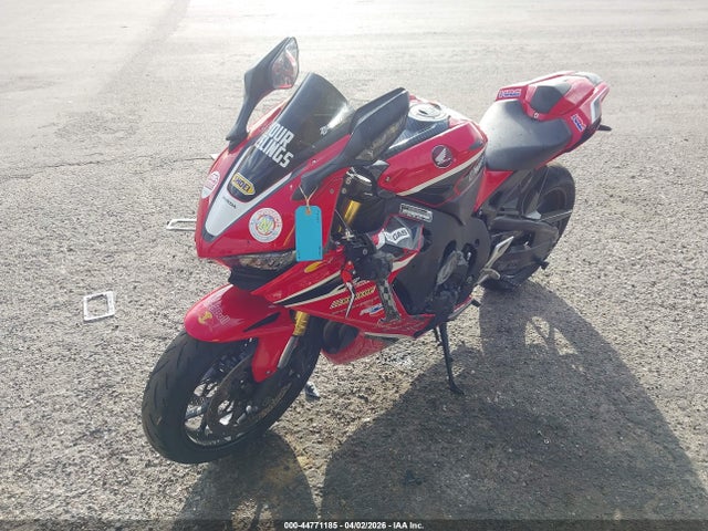 Продажа на аукционе авто 2018 Honda Cbr1000 Rr, vin: JH2SC7710JK100779, номер лота: 44771185