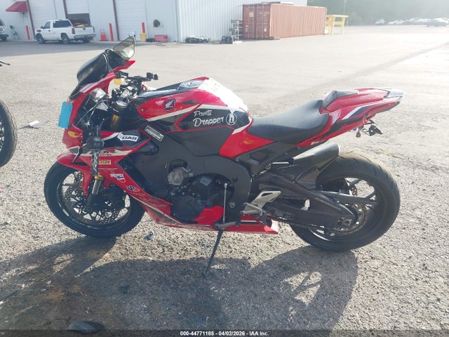 Продажа на аукционе авто 2018 Honda Cbr1000 Rr, vin: JH2SC7710JK100779, номер лота: 44771185