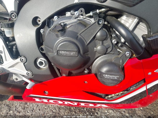 Продажа на аукционе авто 2018 Honda Cbr1000 Rr, vin: JH2SC7710JK100779, номер лота: 44771185
