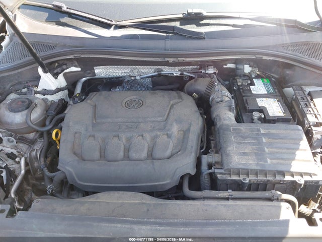 2019 VOLKSWAGEN TIGUAN 3VV2B7AX7KM083032 Photo 9