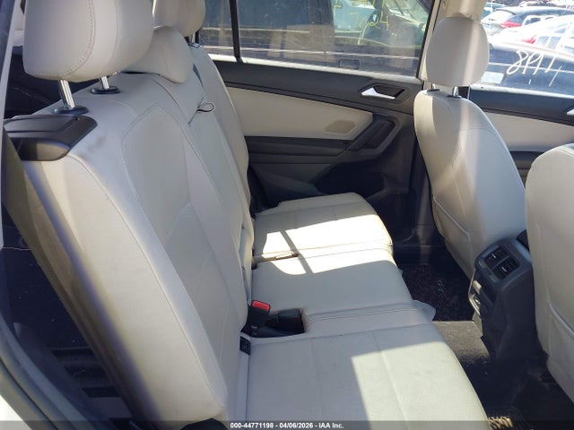 2019 VOLKSWAGEN TIGUAN 3VV2B7AX7KM083032 Photo 7