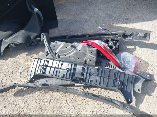 4T1G11AK6LU960711 Toyota CAMRY SE