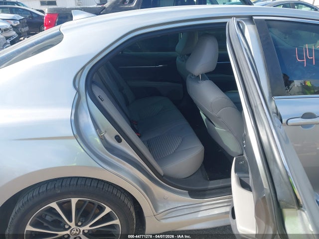 4T1G11AK6LU960711 Toyota CAMRY SE
