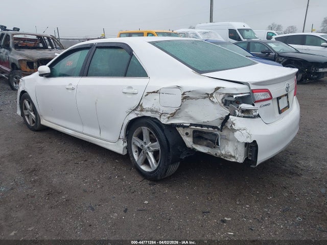 2013 TOYOTA CAMRY 4T1BF1FK6DU288073 Photo 2