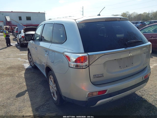 Продаж на аукціоні авто 2015 Mitsubishi Outlander Se, vin: JA4AD3A33FZ000110, номер лоту: 44771304