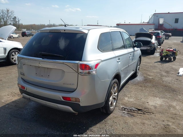 Продаж на аукціоні авто 2015 Mitsubishi Outlander Se, vin: JA4AD3A33FZ000110, номер лоту: 44771304