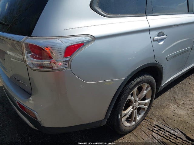 Продаж на аукціоні авто 2015 Mitsubishi Outlander Se, vin: JA4AD3A33FZ000110, номер лоту: 44771304