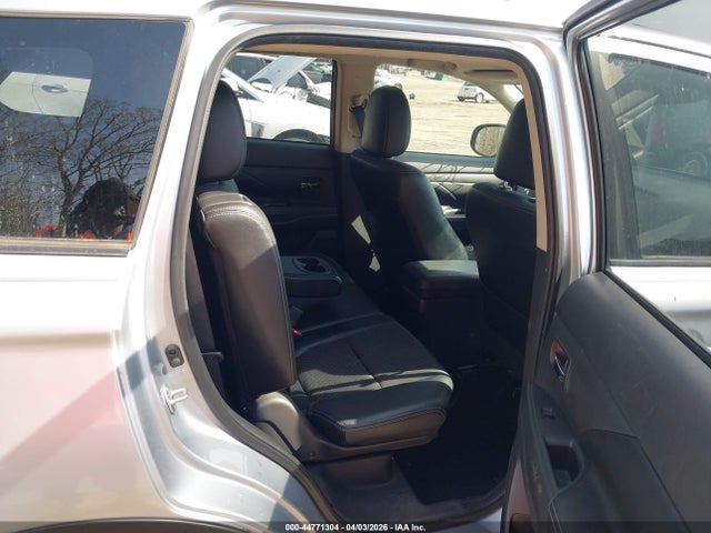 Продаж на аукціоні авто 2015 Mitsubishi Outlander Se, vin: JA4AD3A33FZ000110, номер лоту: 44771304