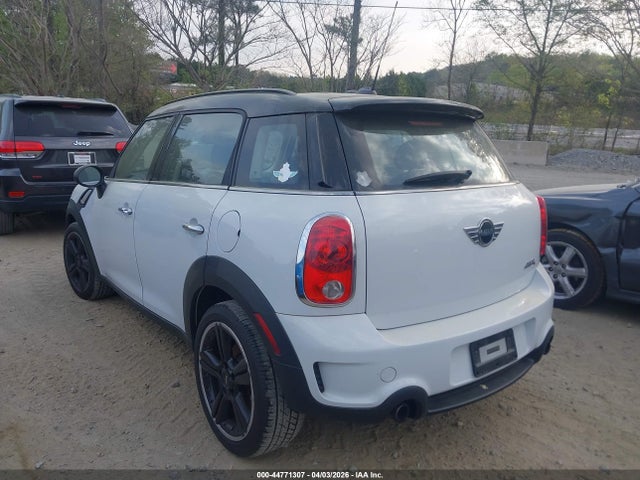 2011 MINI COOPER S COUNTRYMAN WMWZC3C52BWL80303 Photo 2