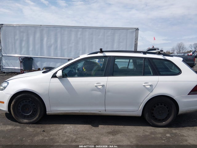 Продаж на аукціоні авто 2013 Volkswagen Jetta Sportwagen 2.5l S, vin: 3VWPP7AJ1DM643581, номер лоту: 44771320