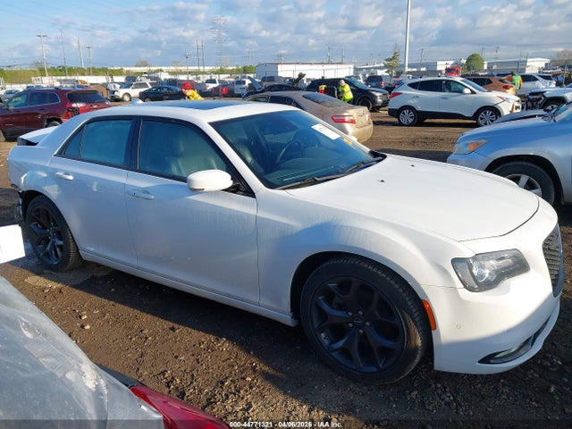 2023 Chrysler 300 300s მანქანა იყიდება აუქციონზე, vin: 2C3CCABG5PH520788, აუქციონის ნომერი: 44771321