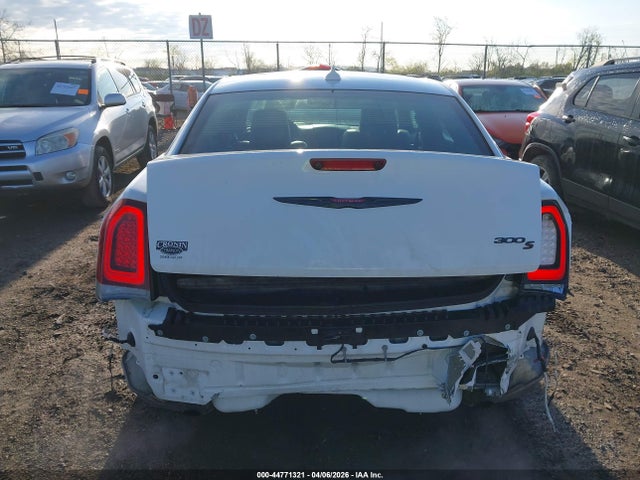 2023 Chrysler 300 300s მანქანა იყიდება აუქციონზე, vin: 2C3CCABG5PH520788, აუქციონის ნომერი: 44771321