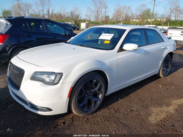 2023 Chrysler 300 300s მანქანა იყიდება აუქციონზე, vin: 2C3CCABG5PH520788, აუქციონის ნომერი: 44771321
