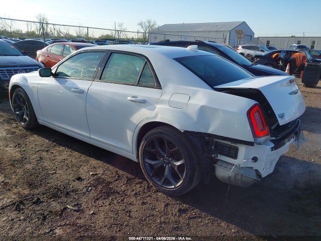 2023 Chrysler 300 300s მანქანა იყიდება აუქციონზე, vin: 2C3CCABG5PH520788, აუქციონის ნომერი: 44771321